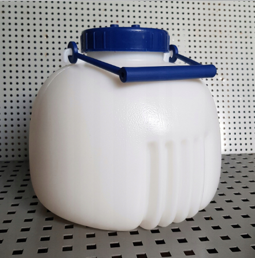Separator na mleko EASYQUICK 8 l z przewodami